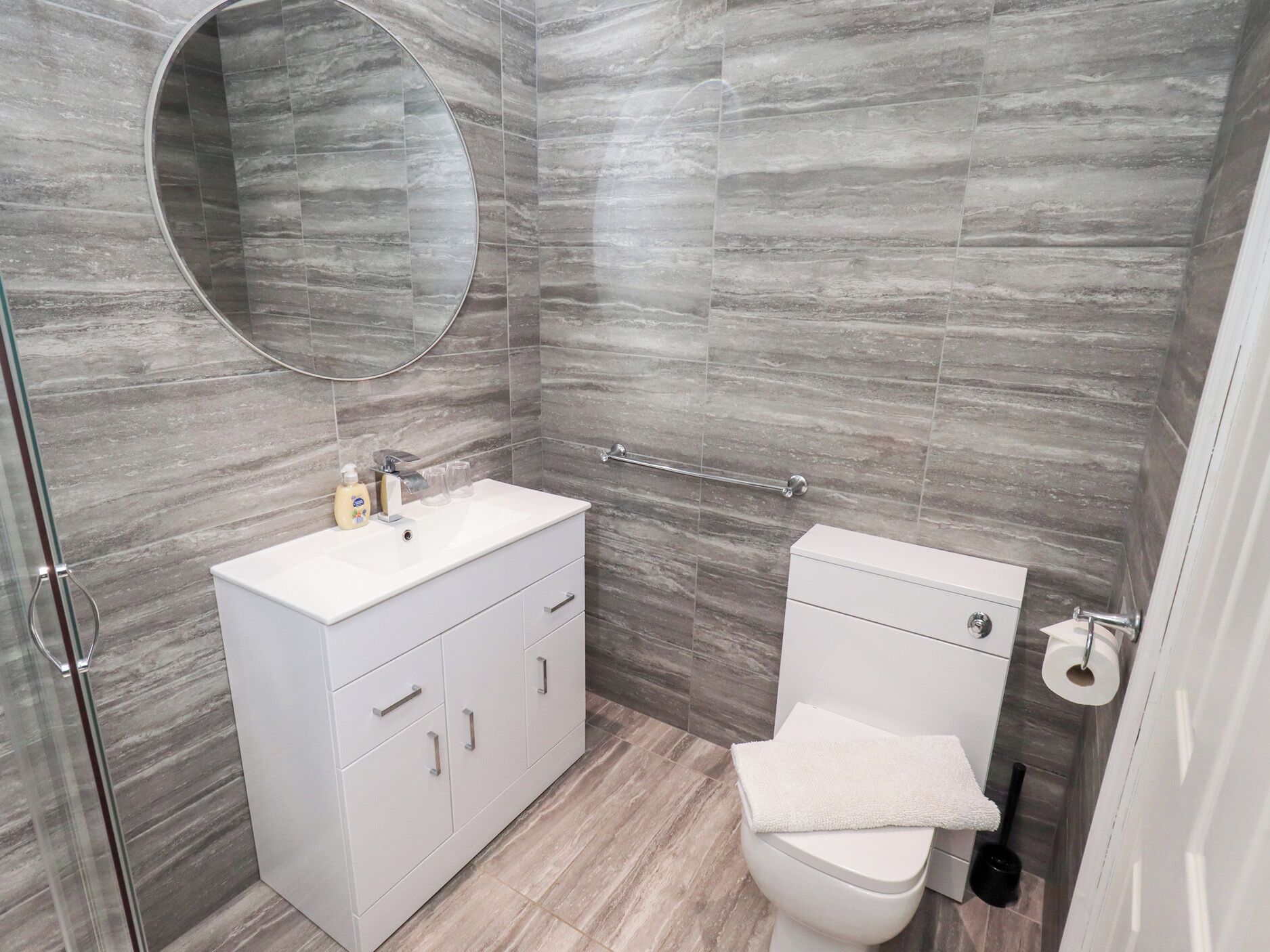 Cottage | Bathroom