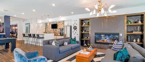 Smart TV, tenis de mesa y oficina