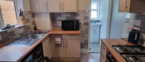 Maison Confort, 4 chambres | Cuisine privée