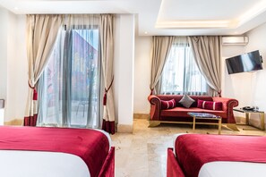 Family Quadruple Room | Terrace/patio