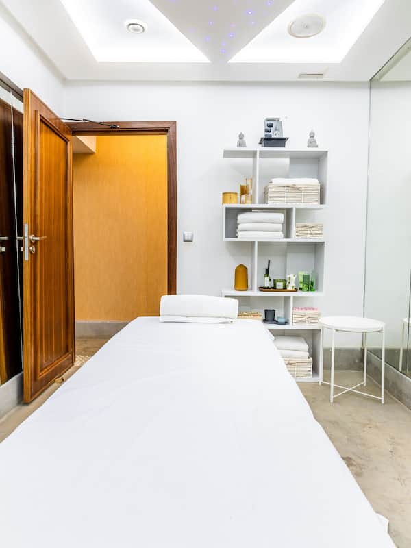 Sale per trattamenti di coppia, vasca idromassaggio, bagno turco