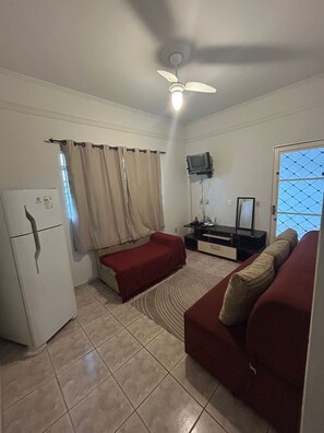 TV - Sol da Canastra House (Delfinópolis)