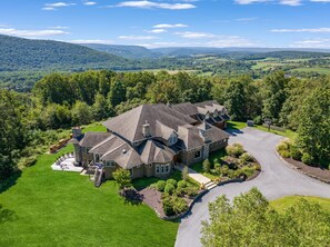 Exterior - *5 Star LUX Retreat Pickleball Pool Theater Hottub (New Ringgold)