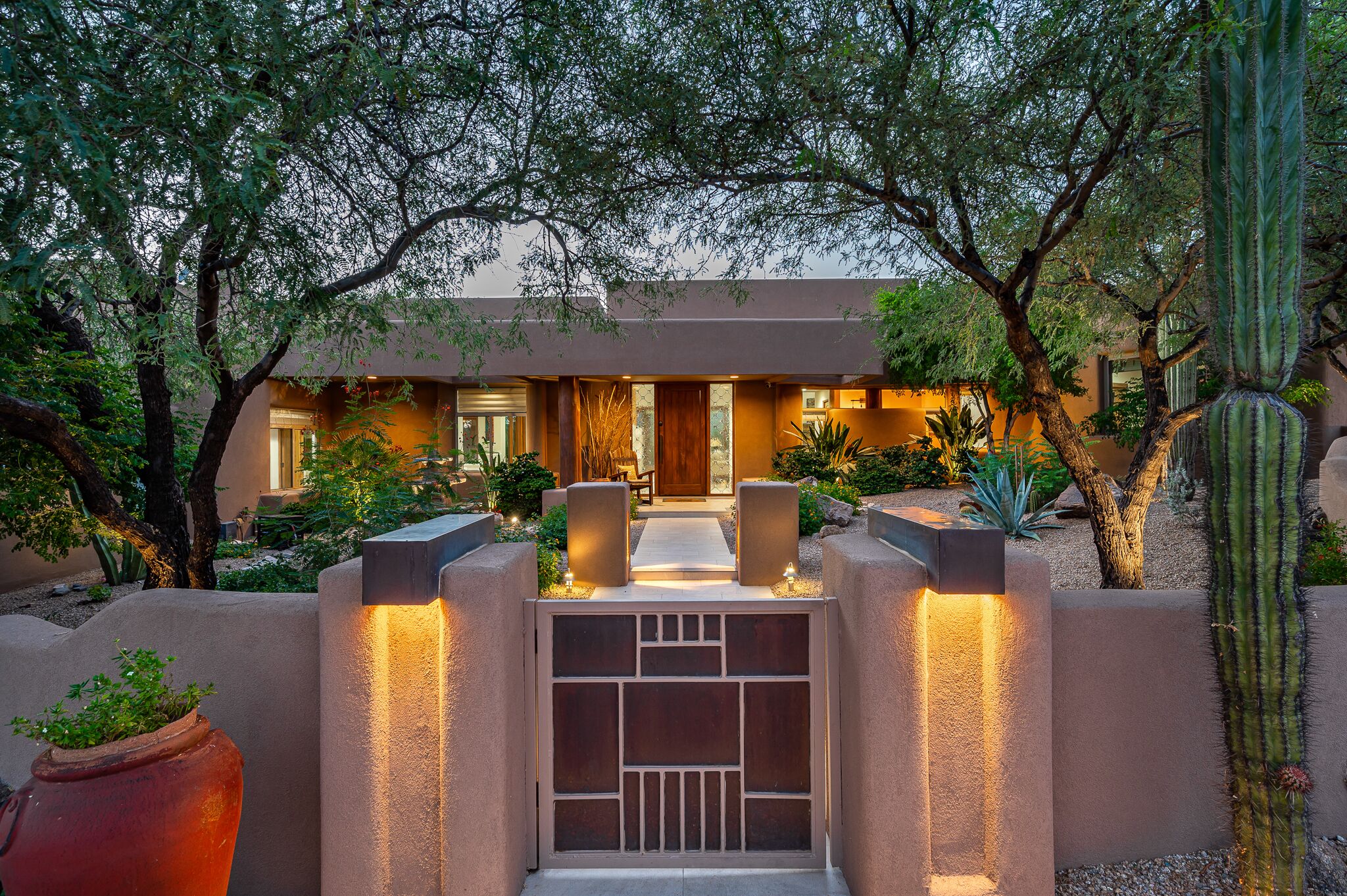 Desert Mountain Custom Home with incredible views, 5 min walk to Sonoran Fitness