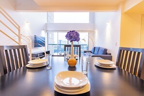 Dúplex Premium, 2 habitaciones | Comedor