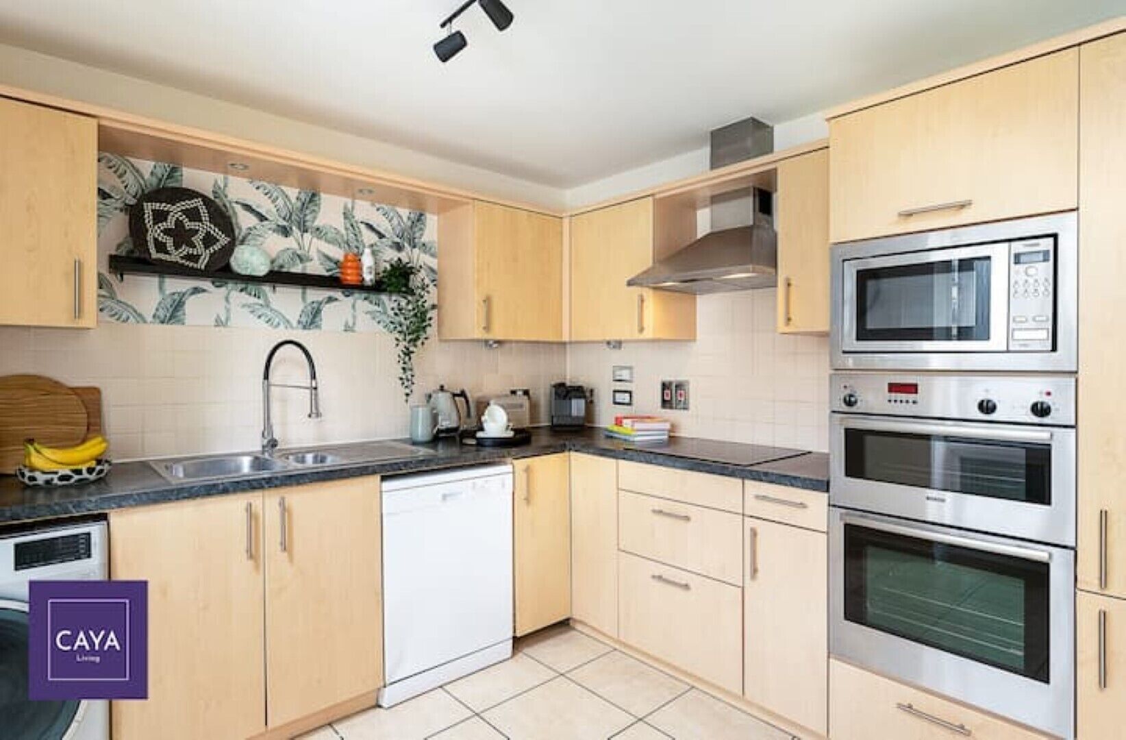LUXE 3BR Apmt | Nr Legoland, Windsor | CAYA Living