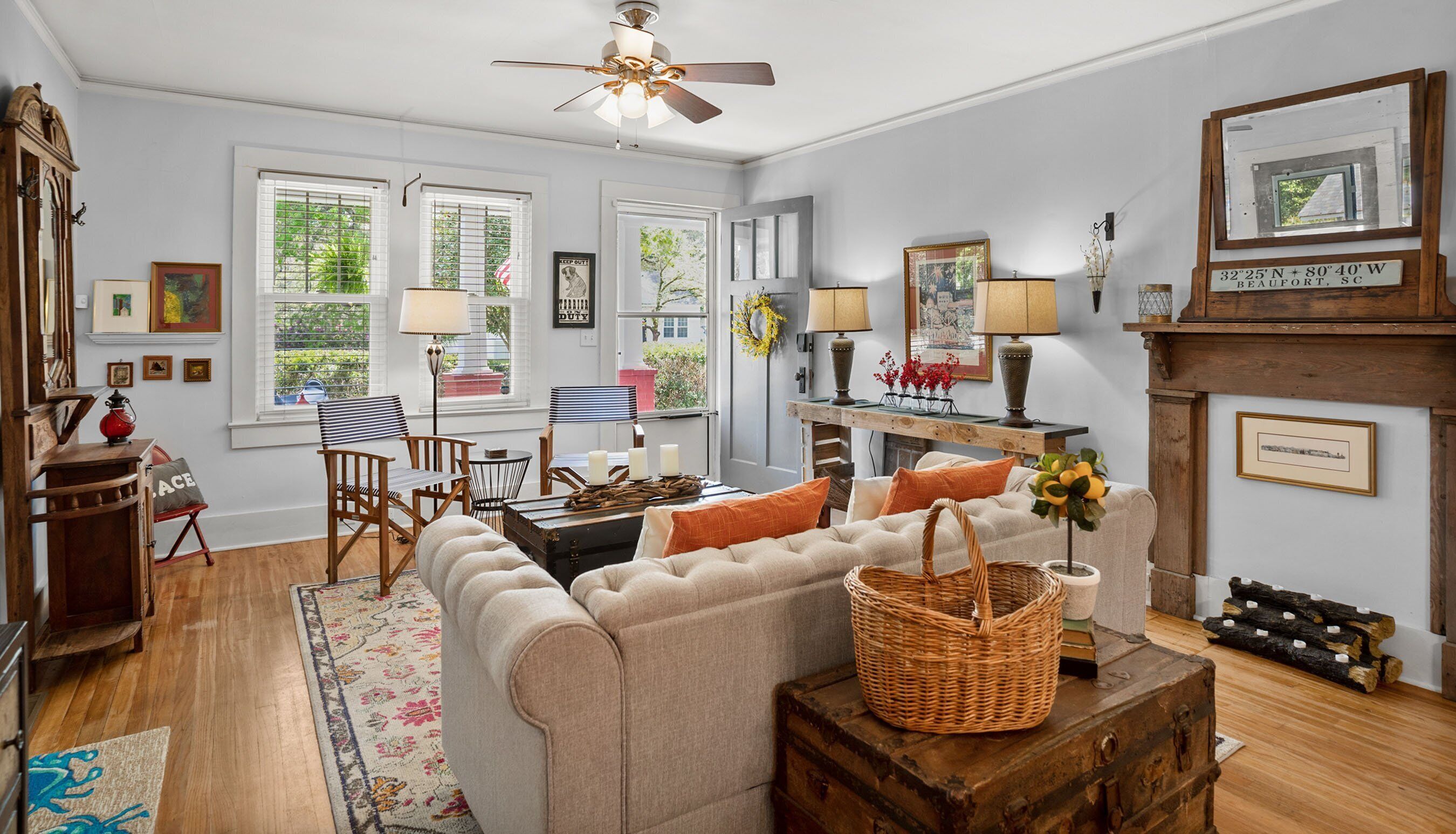 Smart-tv, dvd-afspiller, bøger