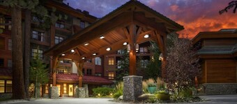 LET IT SNOW! MARRIOTT Ski/ In Out