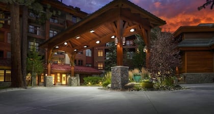 MARCH 6-13 SPECIAL +LET IT SNOW! MARRIOTT Ski/ In Out