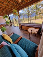 Traditional Chalet | Lanai