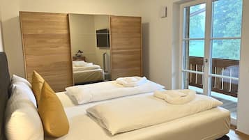 1 bedroom, in-room safe, free WiFi, bed sheets