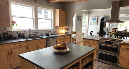 Historic Renovated Loft in Downtown Albany, OR.