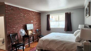 3 Schlafzimmer, Schreibtisch, Bügeleisen/Bügelbrett, kostenloses WLAN