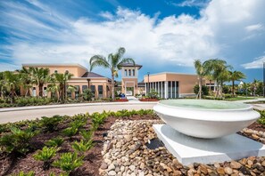 Property grounds - Solara 7BR with Private Pool/Game Room 22098 (Four Corners)