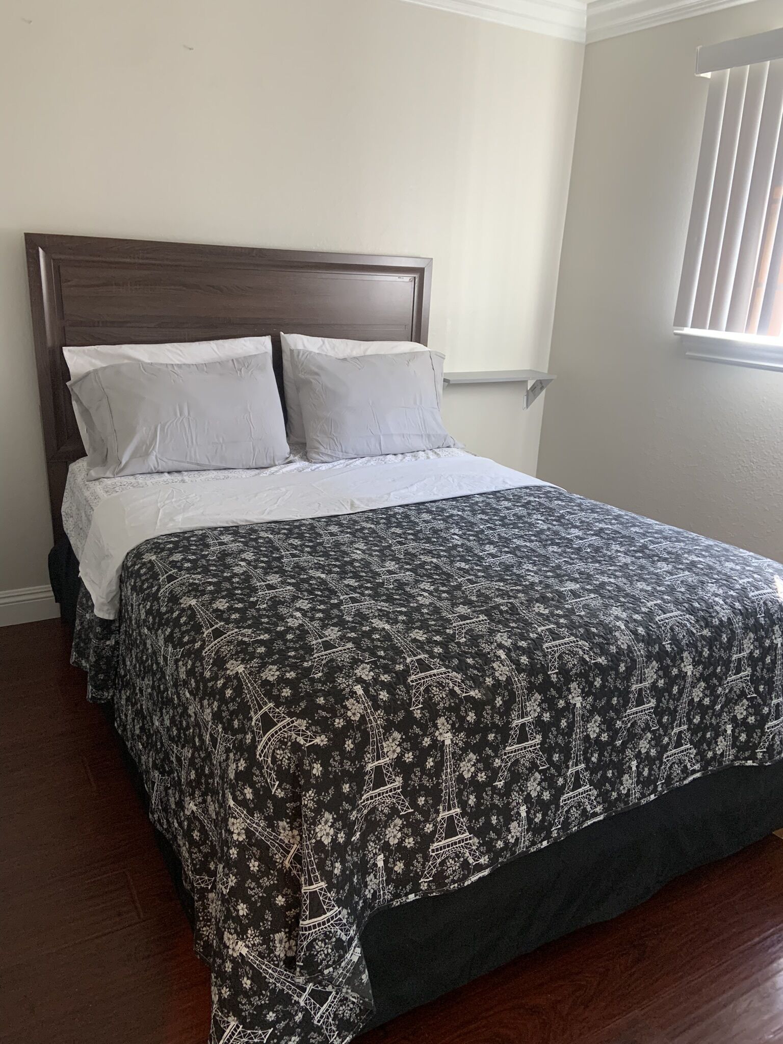 Town house / 5-6 people 