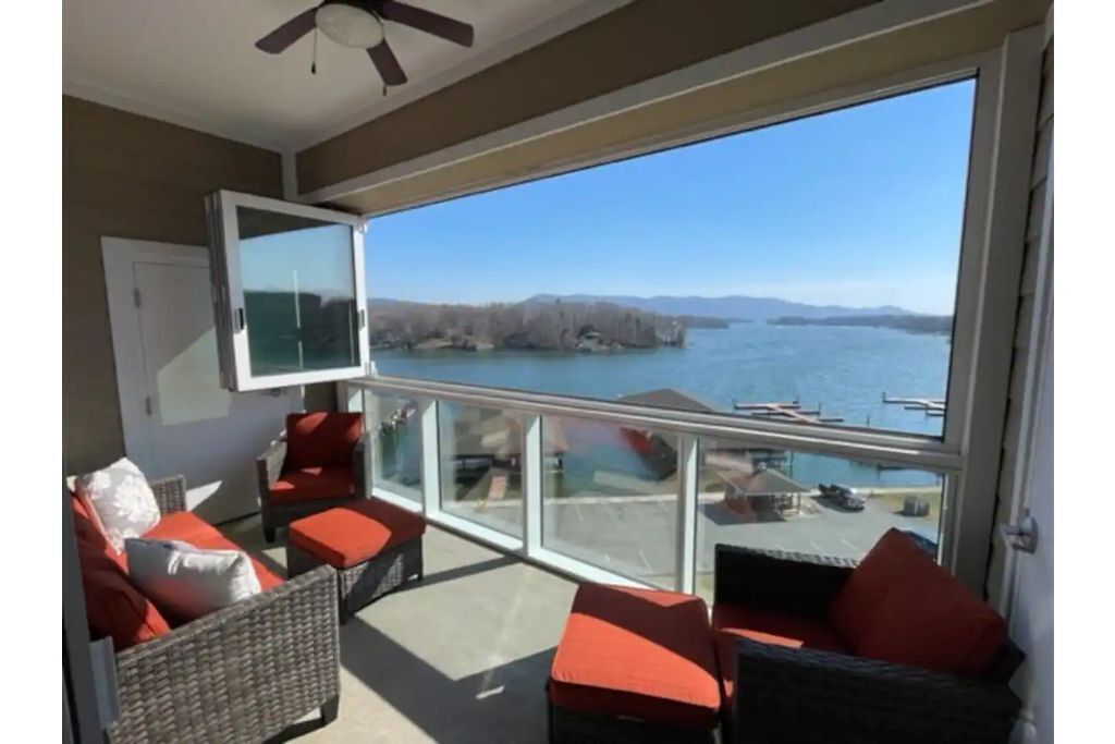 Luxury Smith Mountain Lake Vacation Home