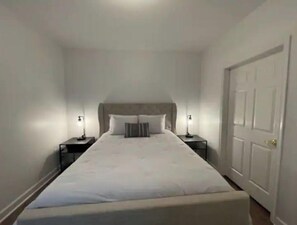2 habitaciones, tabla de planchar con plancha y wifi gratis 