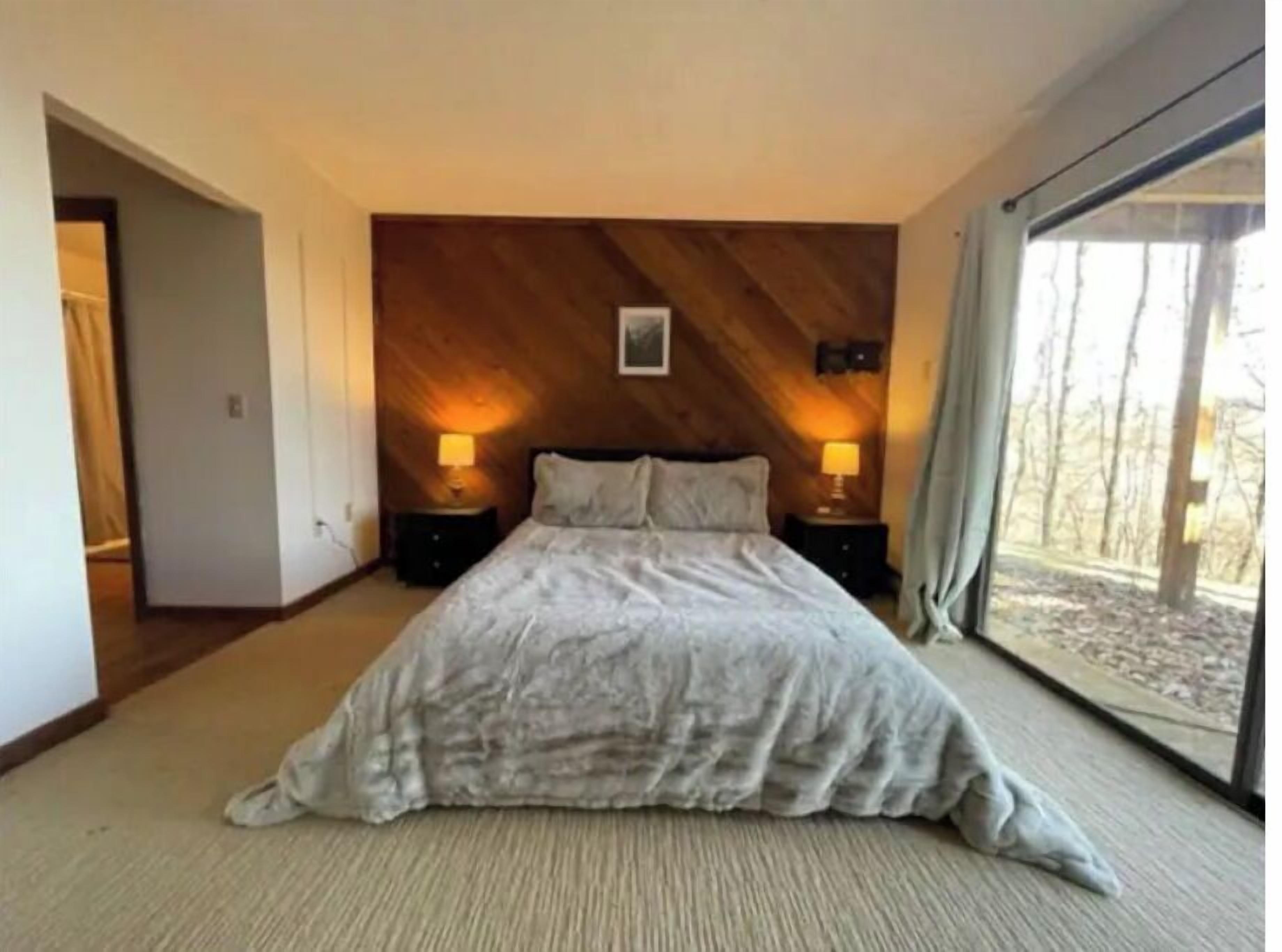 3 bedrooms, iron/ironing board, free WiFi