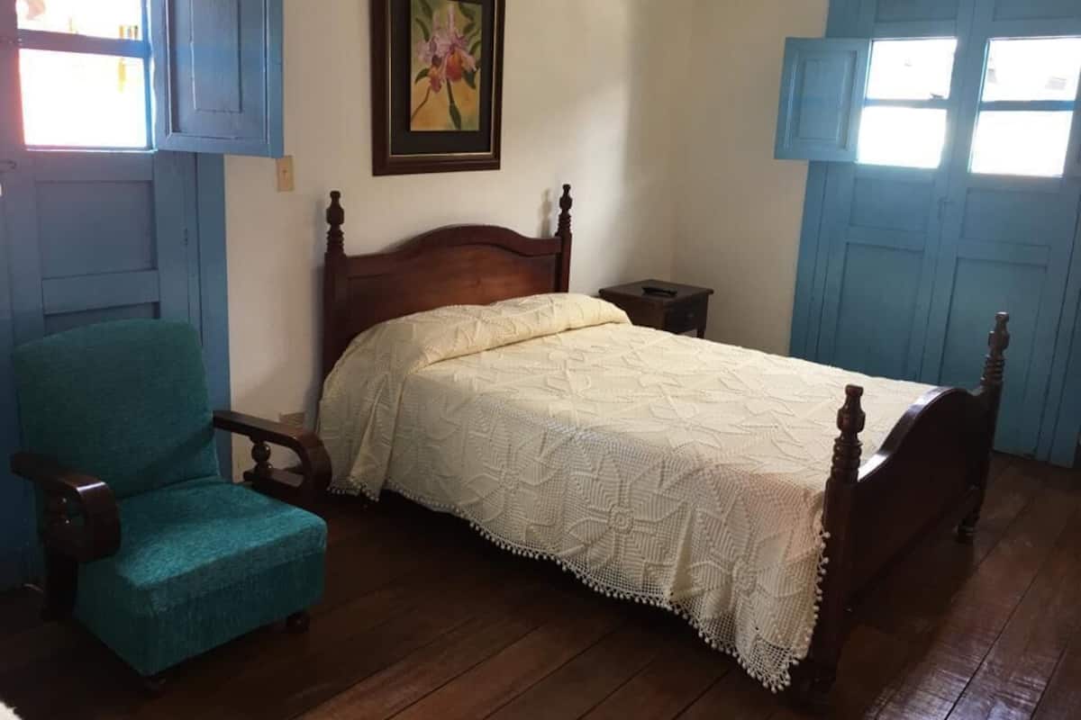 Classic Triple Room | Egyptian cotton sheets, premium bedding, down comforters