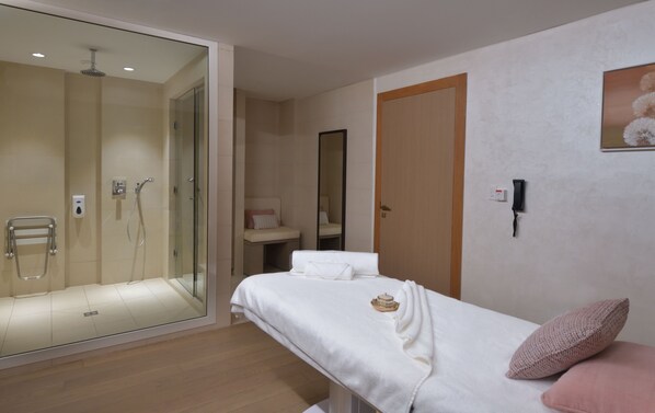 Turkish bath, body treatments, hot stone massages, deep-tissue massages - Hilton Taghazout Bay Beach Resort & Spa (Taghazout)