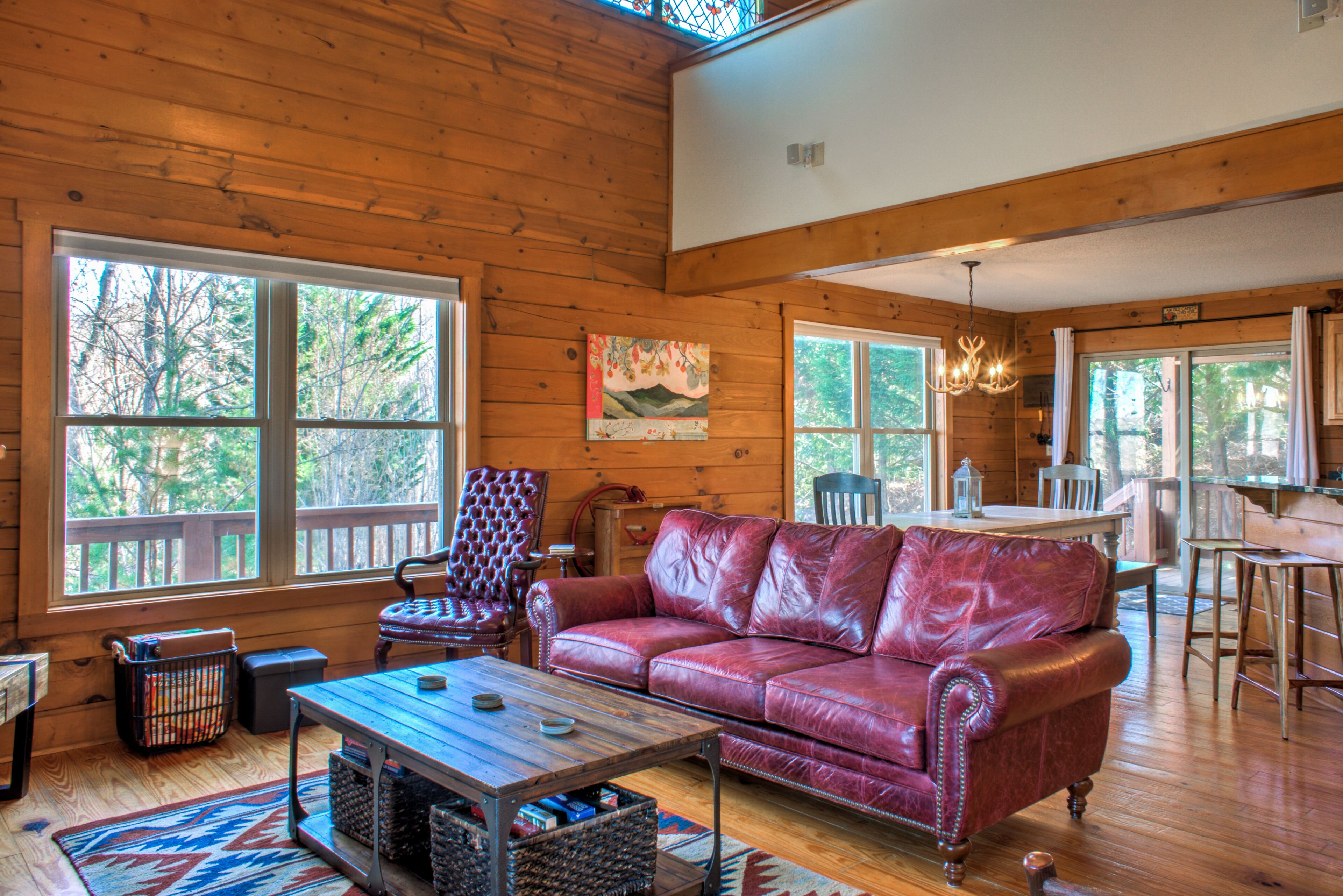 Dog-Friendly 'Carolina Roost' w/ Pack N' Play & Cable TV 📺+Free Biltmore Pass