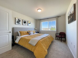 3 bedrooms, iron/ironing board, free WiFi, bed sheets