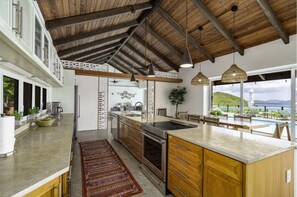 Fridge, microwave, oven, stovetop - 4br w/Incredible views of St. John and the BVI - sleeps 10 (St. Thomas)