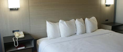 Pillowtop beds, desk, laptop workspace, blackout drapes