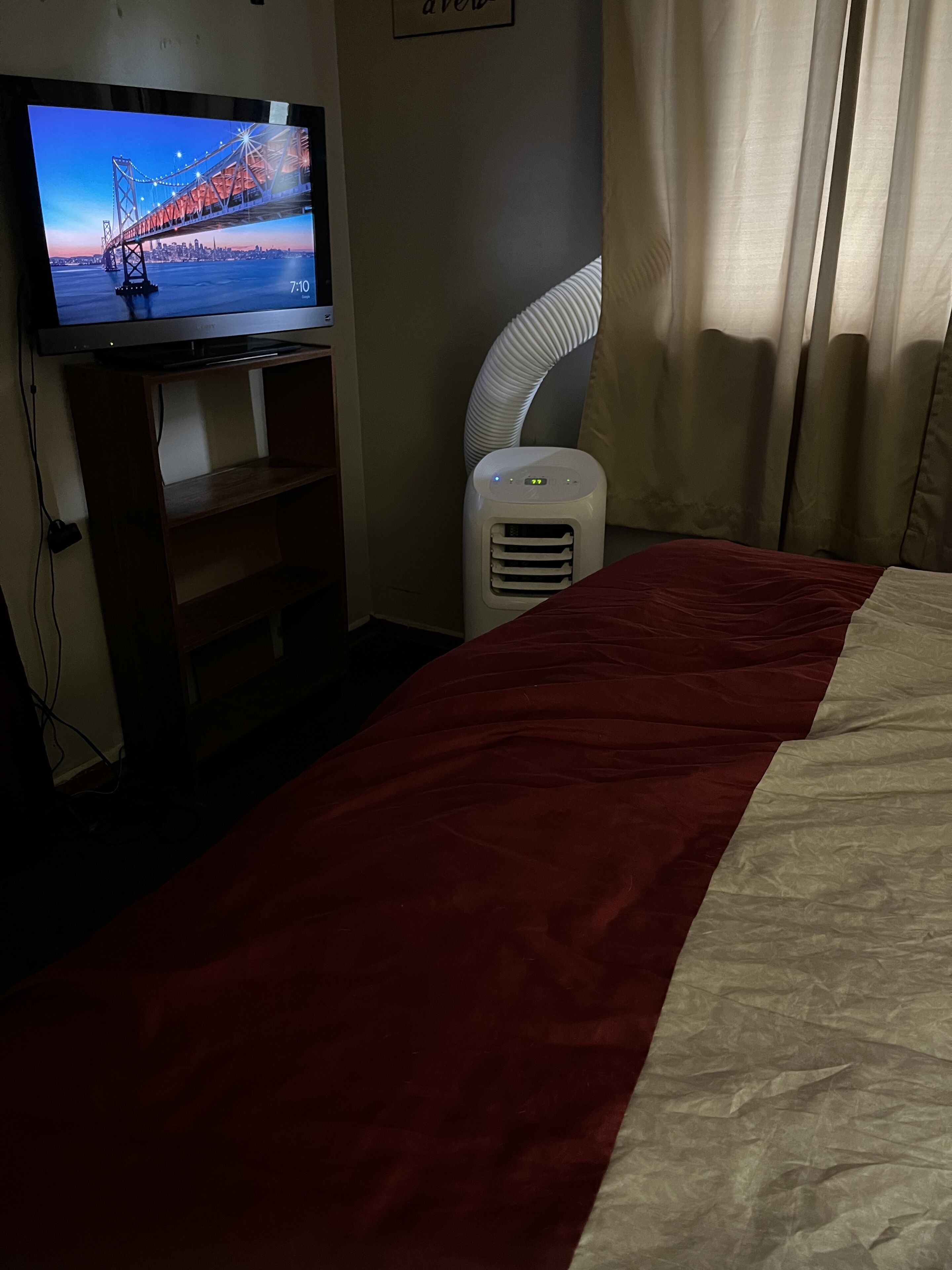 Entire Cozy Home On Quite Street