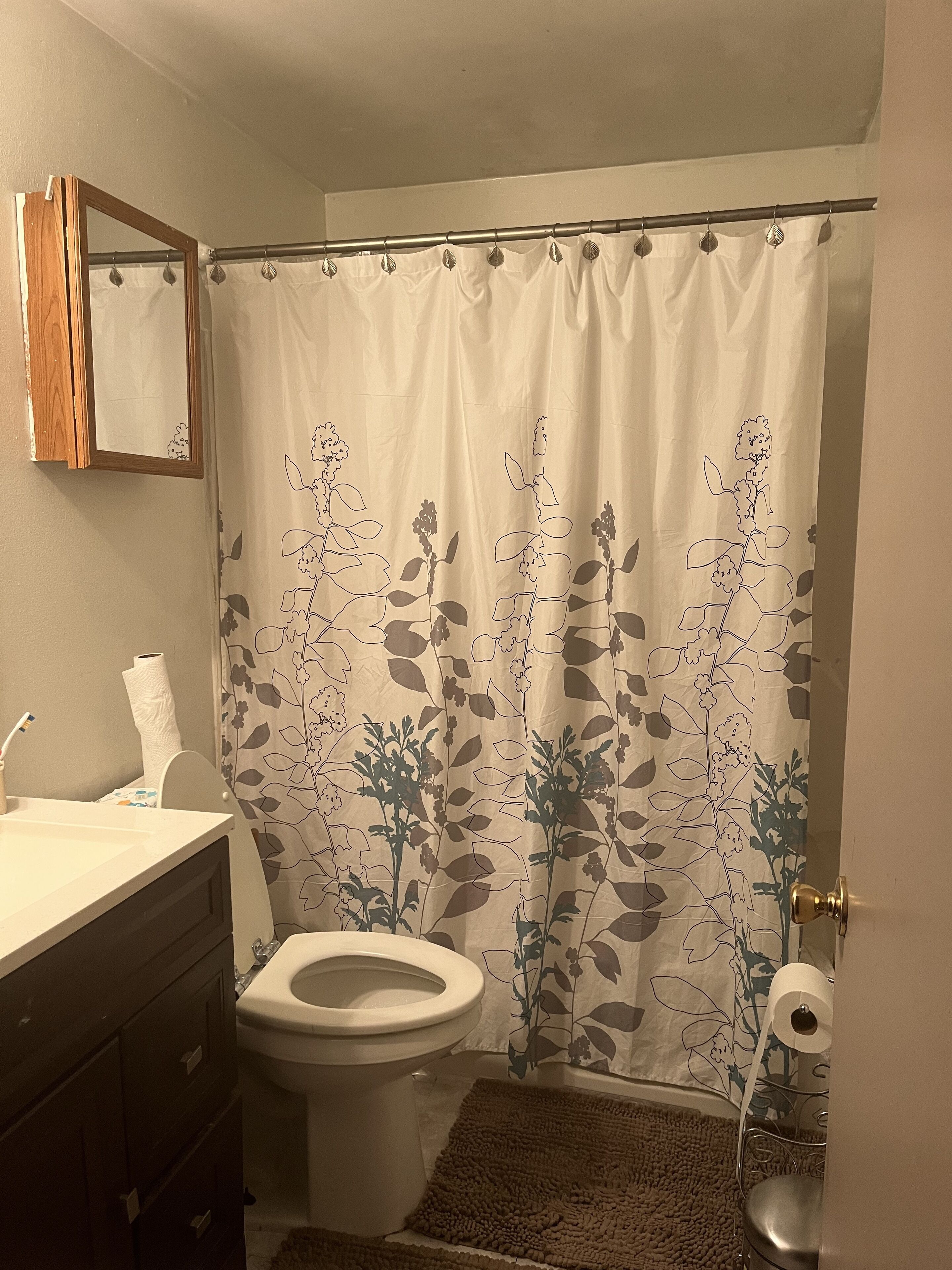 Entire Cozy Home On Quite Street