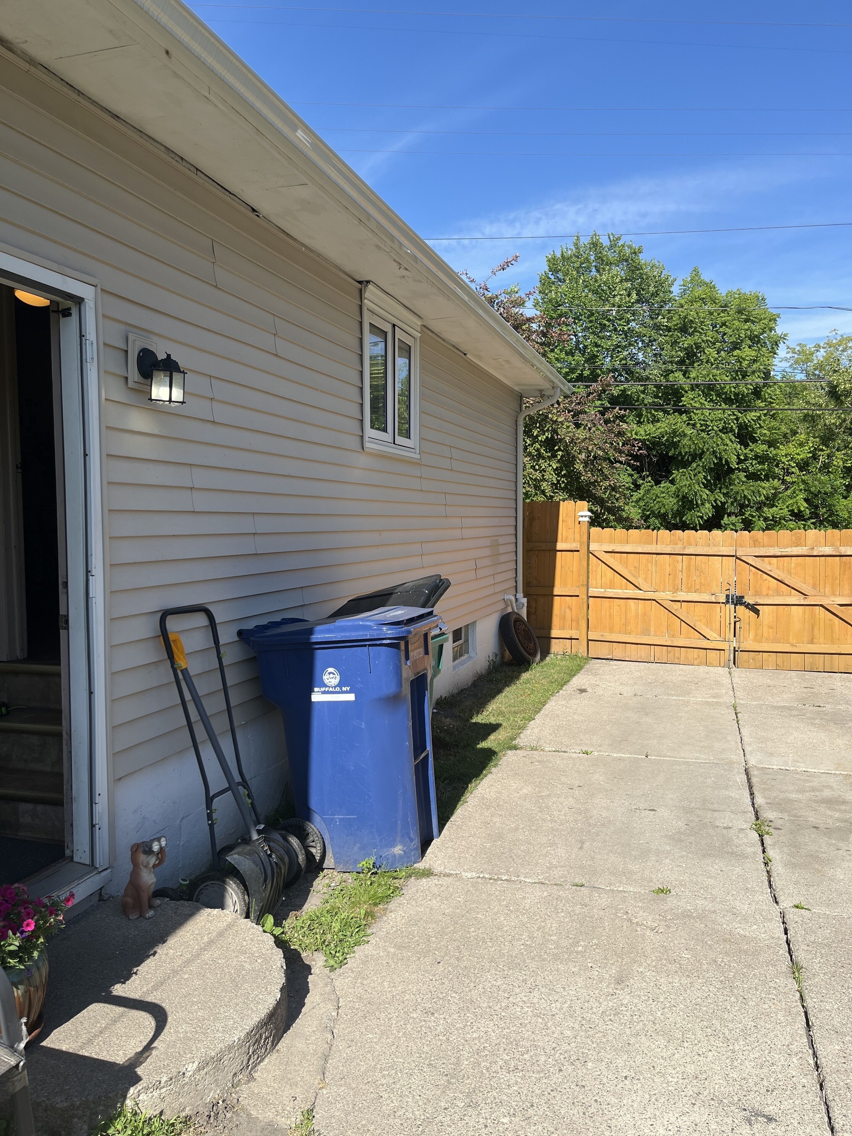 Entire Cozy Home On Quite Street