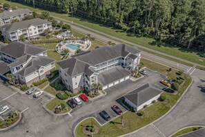 Exterior - Spacious and Comfortable 2BR/2BA Condo with Pool View near Beach and Golf (Myrtle Beach)