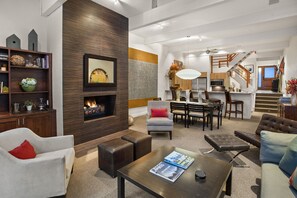 Smart TV, fireplace - 5 Million Dollar Aspen Core Home Steps to Gondola by Aspen Vacation Rentals™ (Aspen)