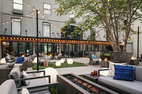 Interior. voco The Darwin Atlanta Midtown by IHG