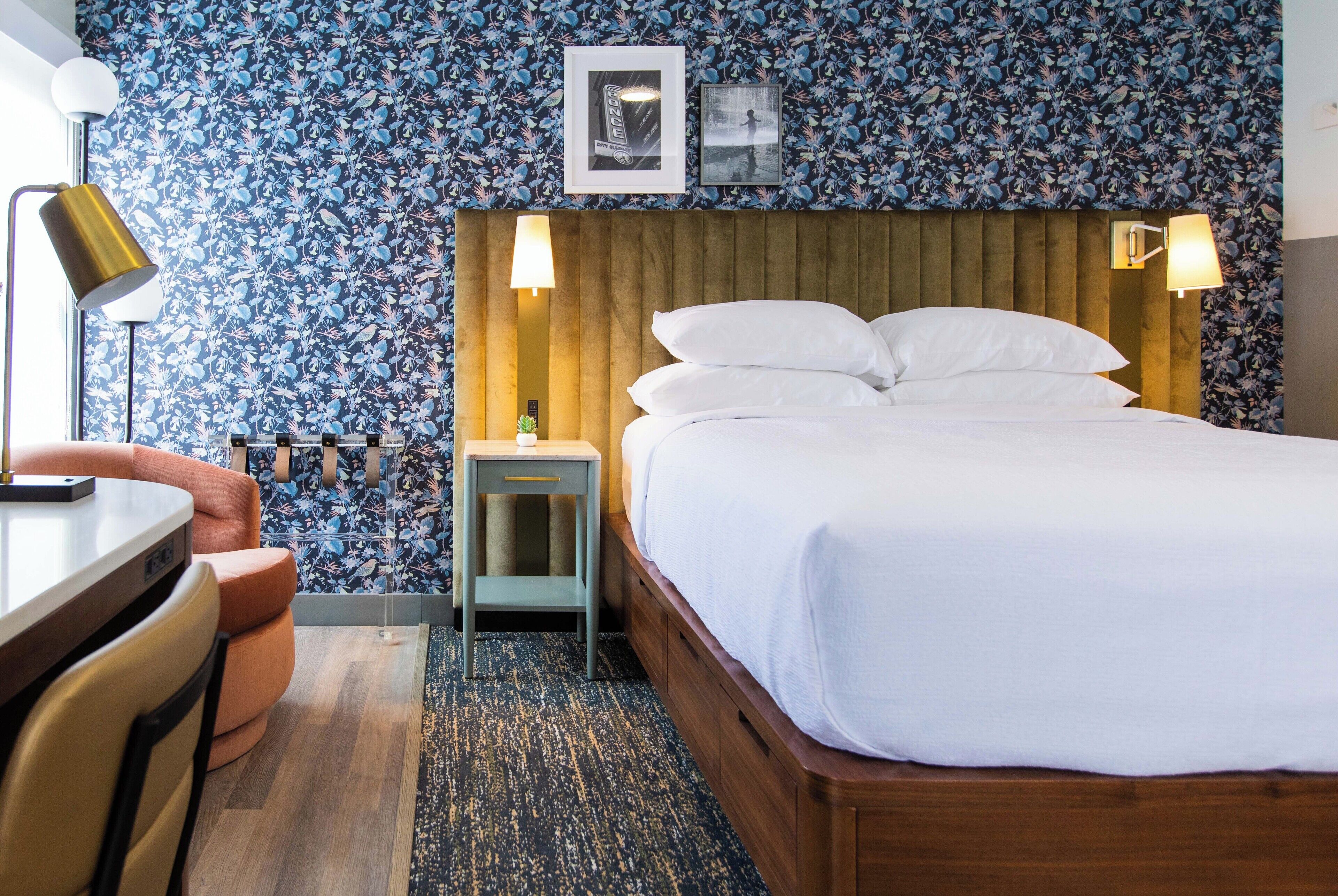 Literie de qualité, lit avec matelas à plateau-coussin, coffre-fort