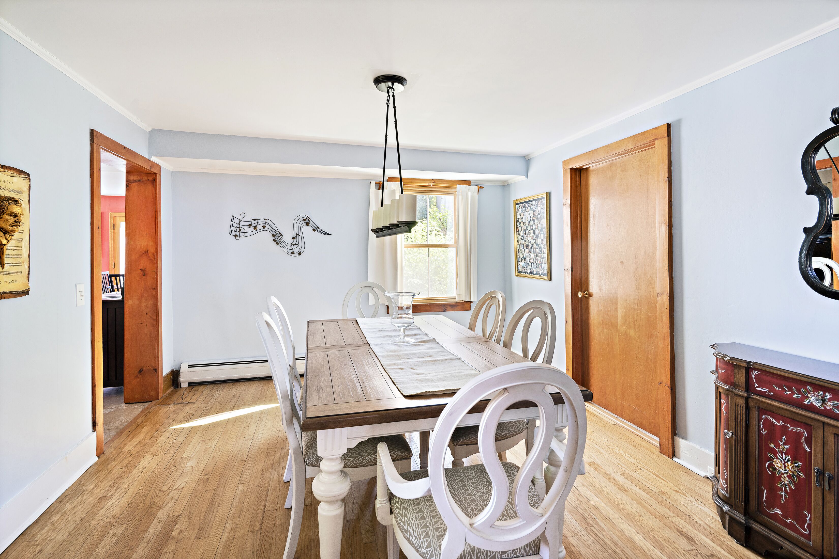 Sun Filled Lenox Retreat-Minutes to Tanglewood