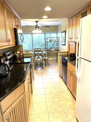 Private kitchen - Just like home (Hilton Head Island)