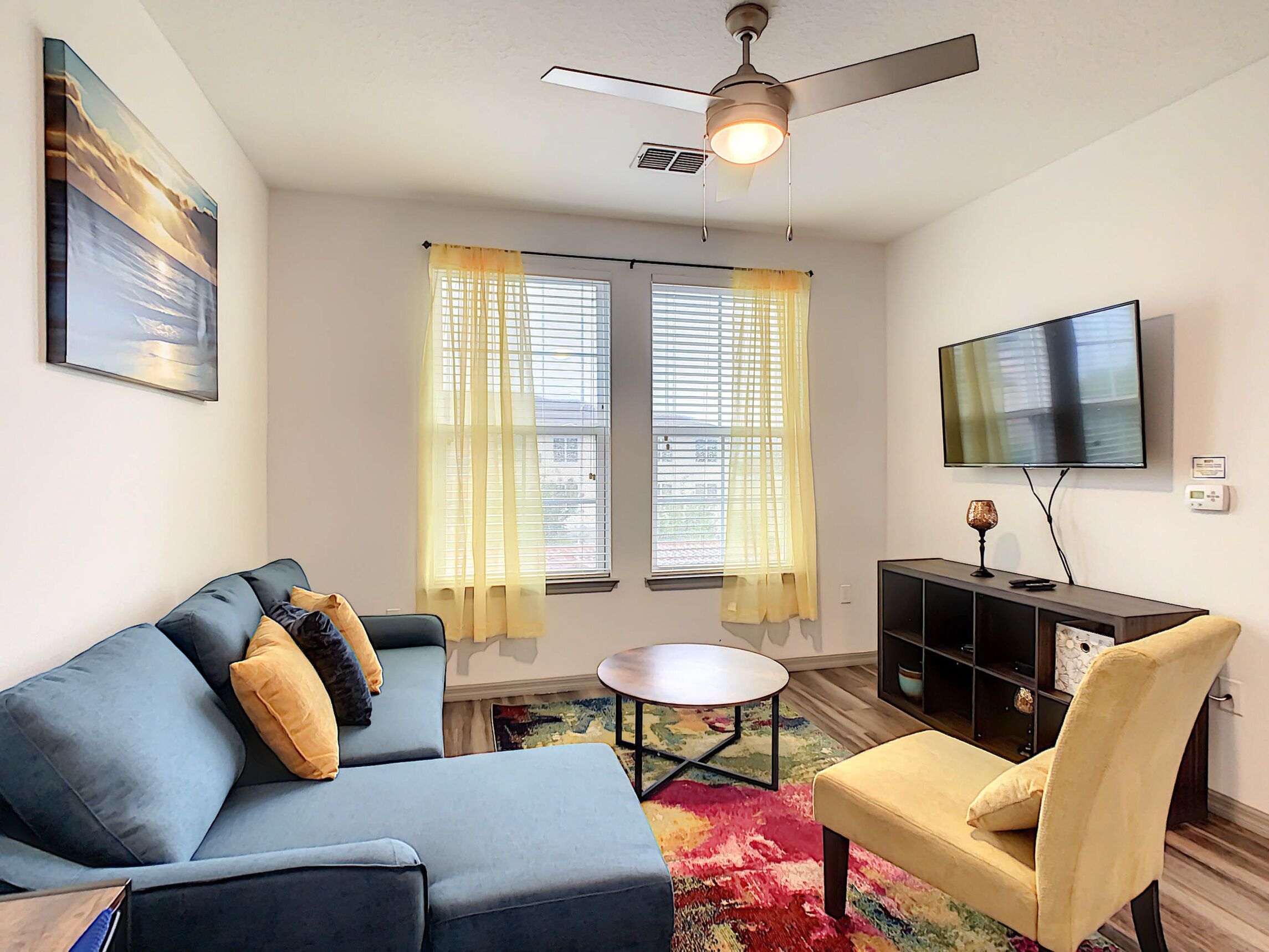 King Bed and Close to Disney