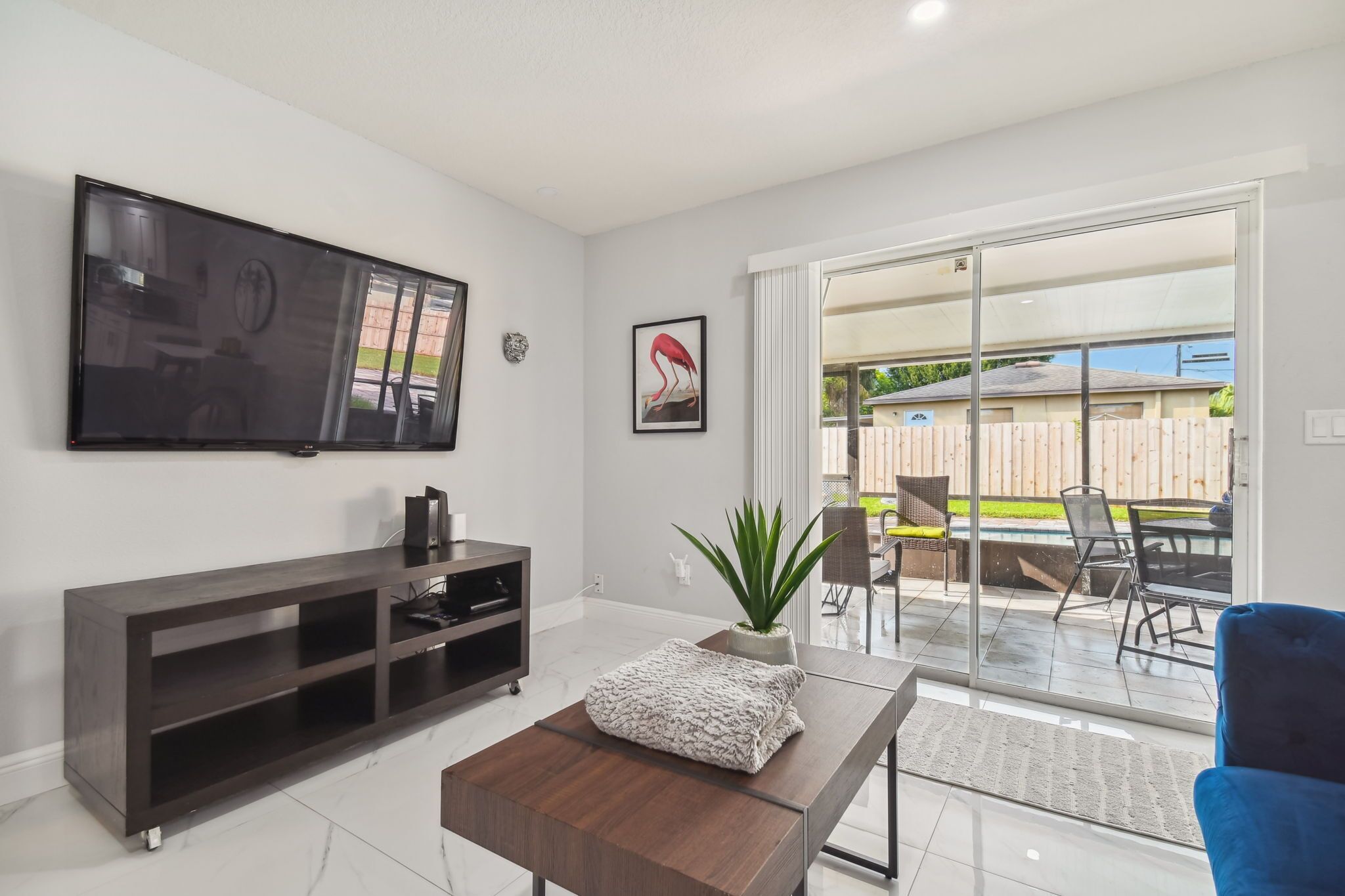 House with Private Pool & Backyard Oasis- 8 min to Airport & 15 min to Downtown