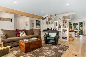 Smart TV, books, computer monitors, printers