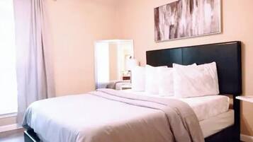 1 bedroom, desk, iron/ironing board, free WiFi