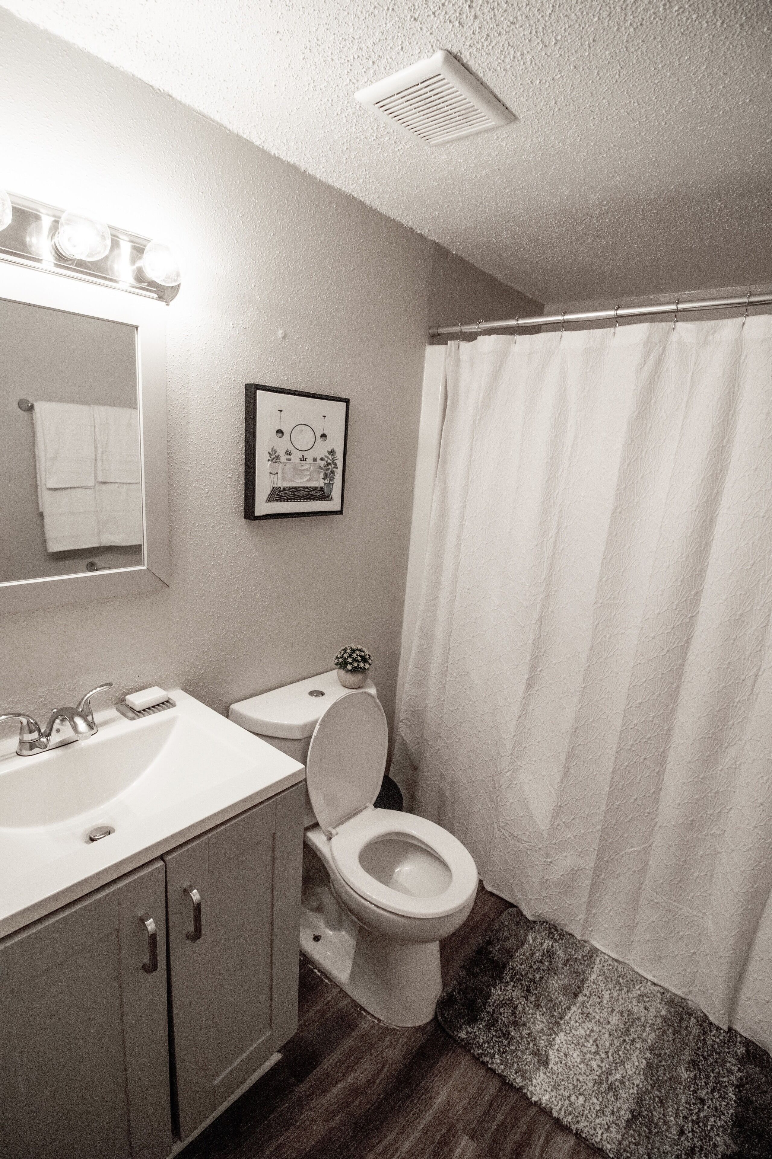 Gulfport 2 Br Apt + Pool + Wifi + close to airport