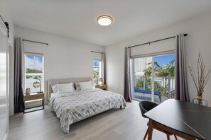 2 bedrooms, desk, free WiFi, bed sheets