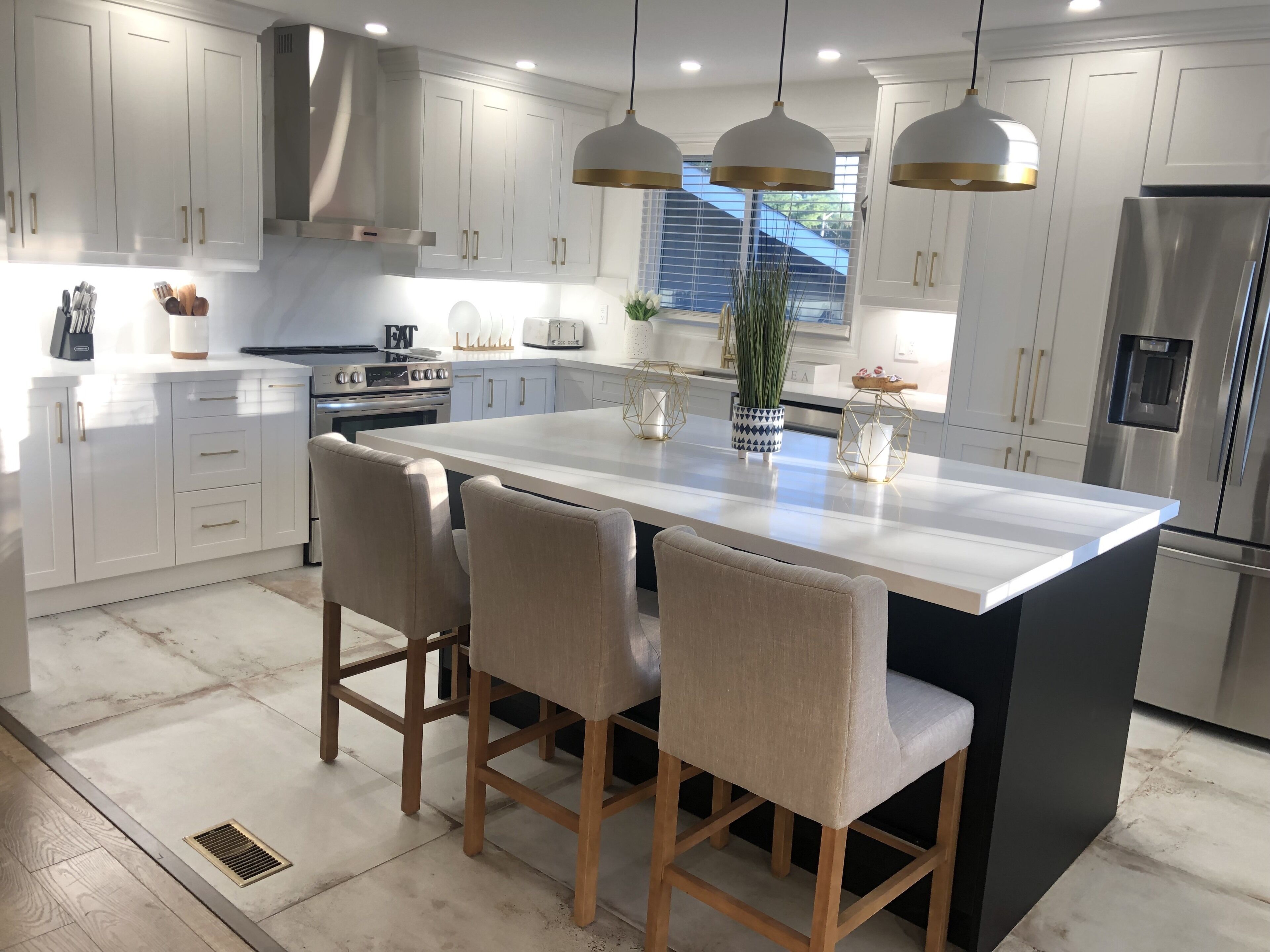 Newly Renovated Cozy Vacation Home in Owen Sound