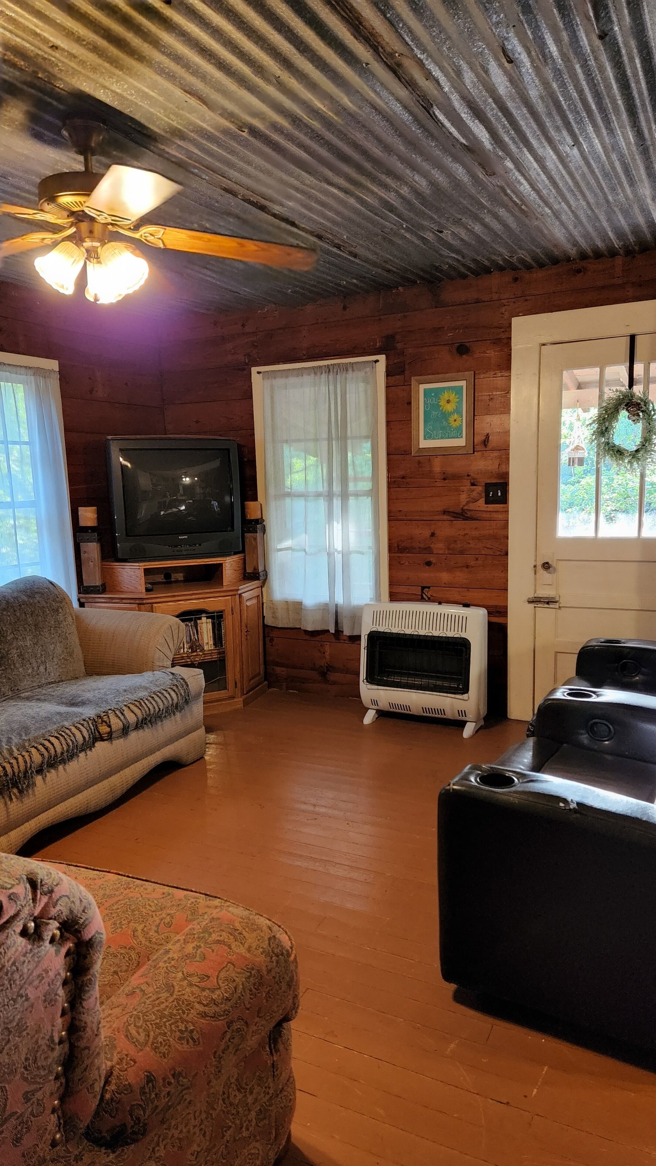 Creekside Private Cabin