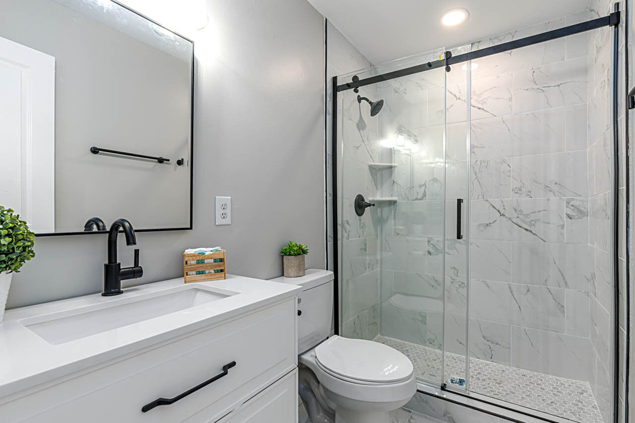 Retreat to your own Refuge w/towering pines & oaks w/firepit close to everything