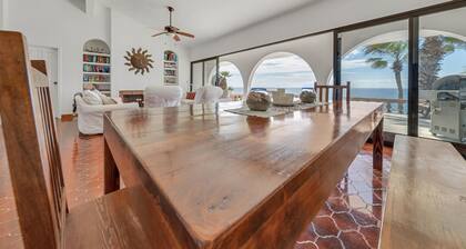Beachfront Villa + Casitas w/ pool. 6 BR