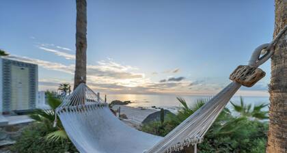 Beachfront Villa + Casitas w/ pool. 6 BR