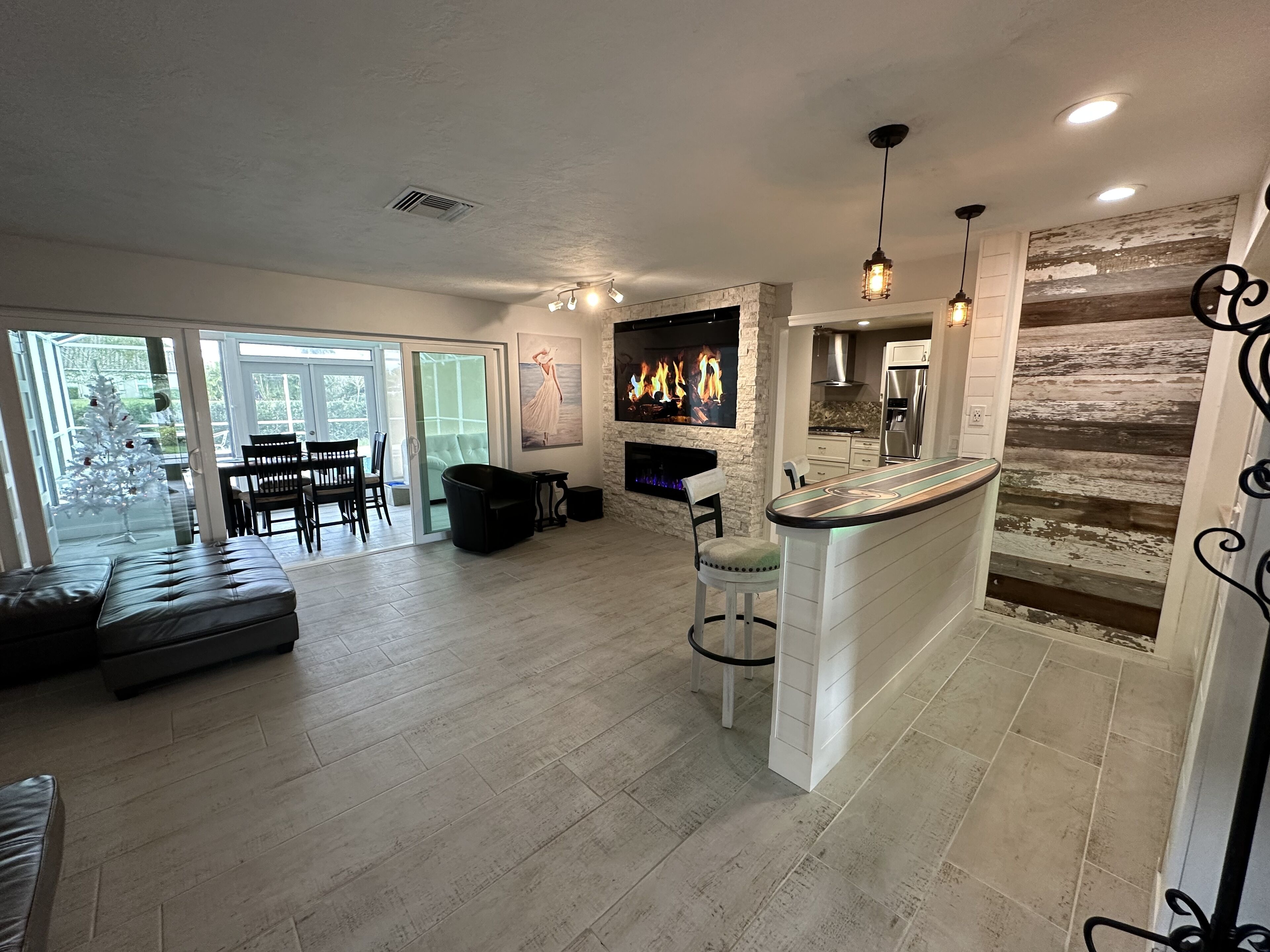 Amazing Home with Private Heated Pool 7 Minutes to Beach!