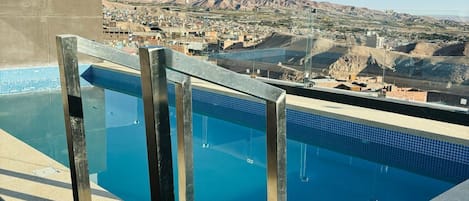 Piscine extérieure